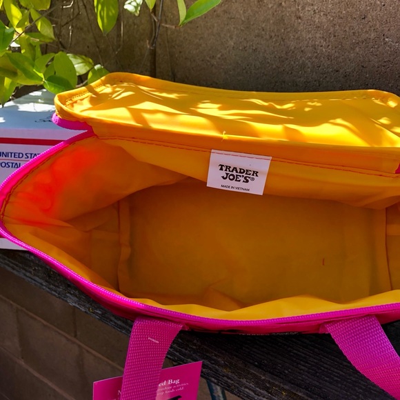 Trader Joe’s pink Mini Insulated Bag - Picture 2 of 2